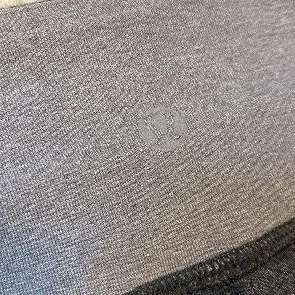 Lululemon cropped leggings sz 6 grey capris - Picture 5 of 6
